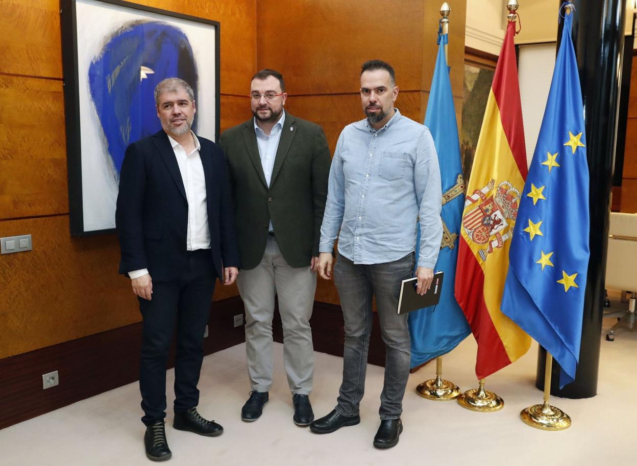 Unai Sordo, Adrián Barbón y José Manuel Zapico. 