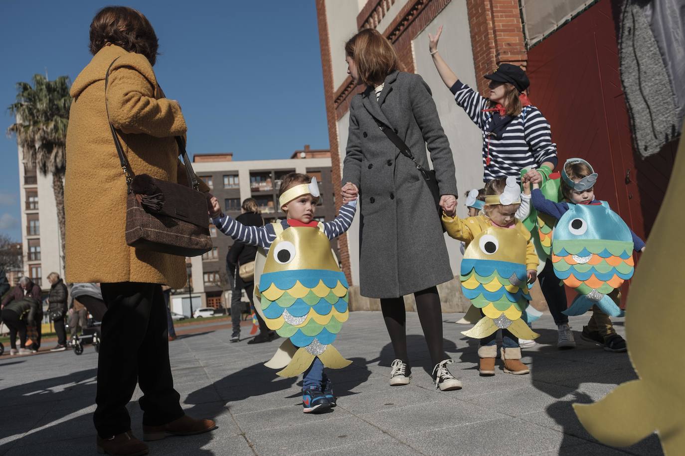 Algunos como los centros de infantil de San Eutiquio, El Bibio, Gloria Fuertes o Jovellanos hicieron que los más pequeños disfrutaran de una jornada especial