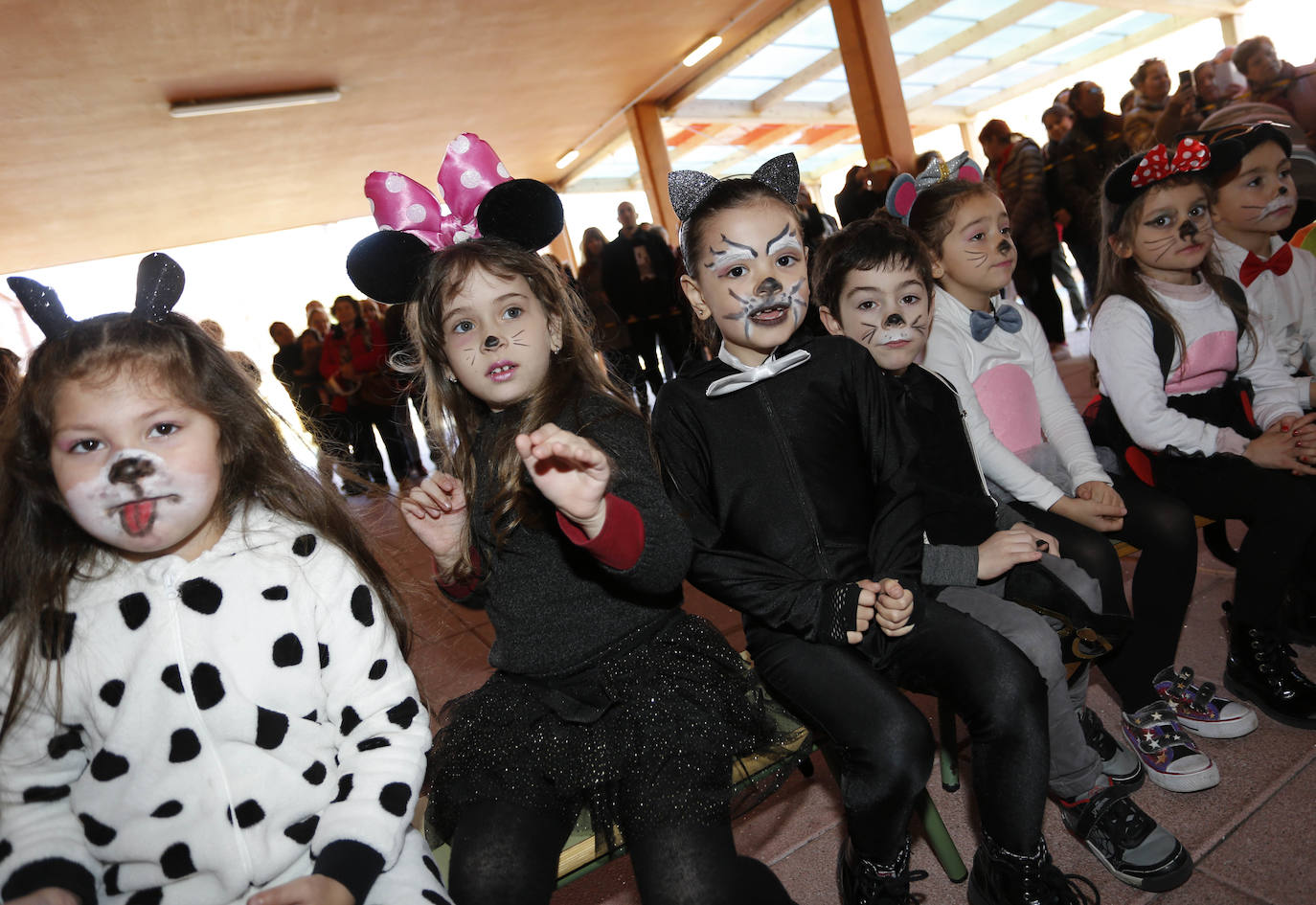 Algunos como los centros de infantil de San Eutiquio, El Bibio, Gloria Fuertes o Jovellanos hicieron que los más pequeños disfrutaran de una jornada especial