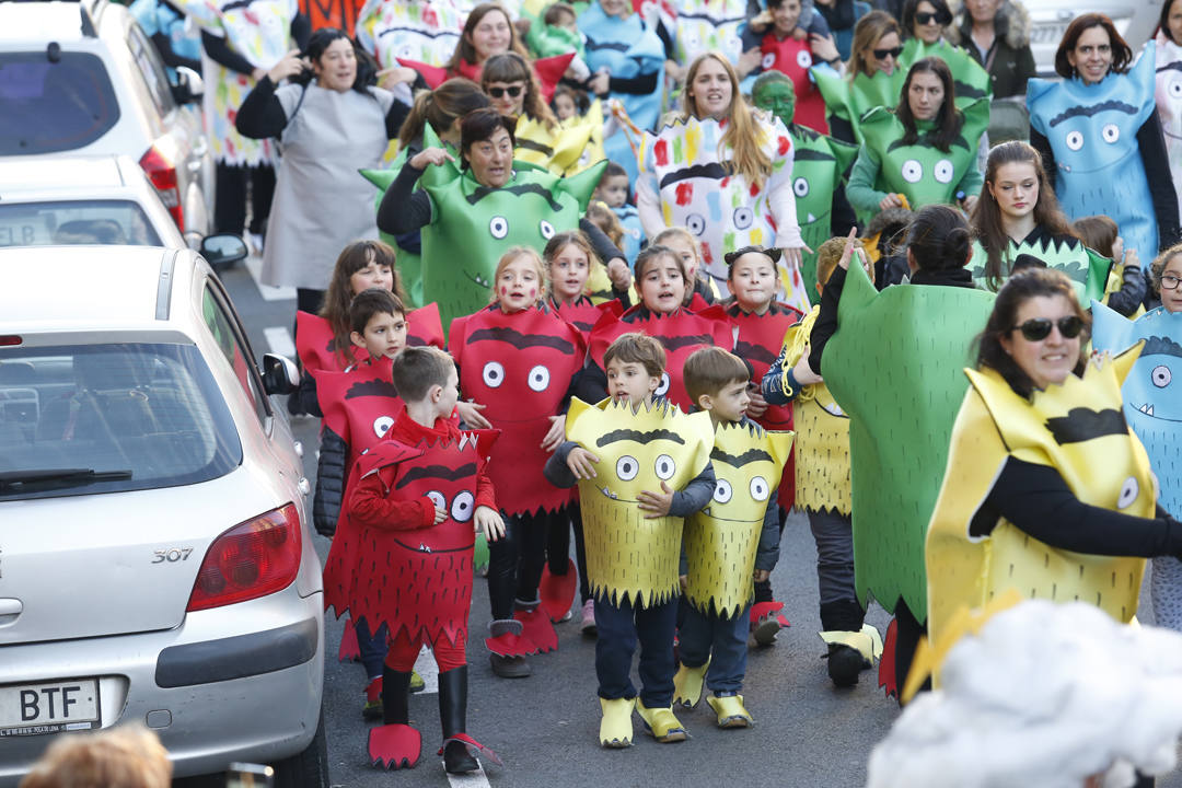 Fotos: Antroxu en la zona oeste de Gijón