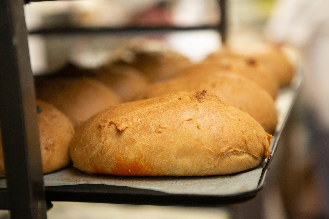  Las panaderías de la Pola elaboran los productos típicos de Comadres