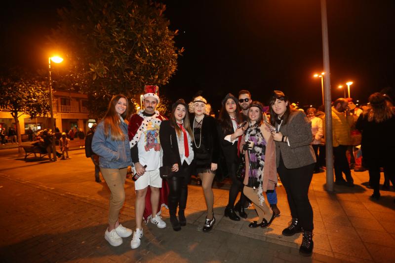 Fotos: El antroxu despega en Llaranes