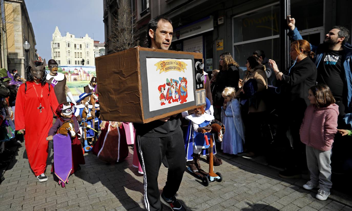 Fotos: ¿Estuviste en el desfile infantil del Antroxu en Gijón? ¡Búscate!