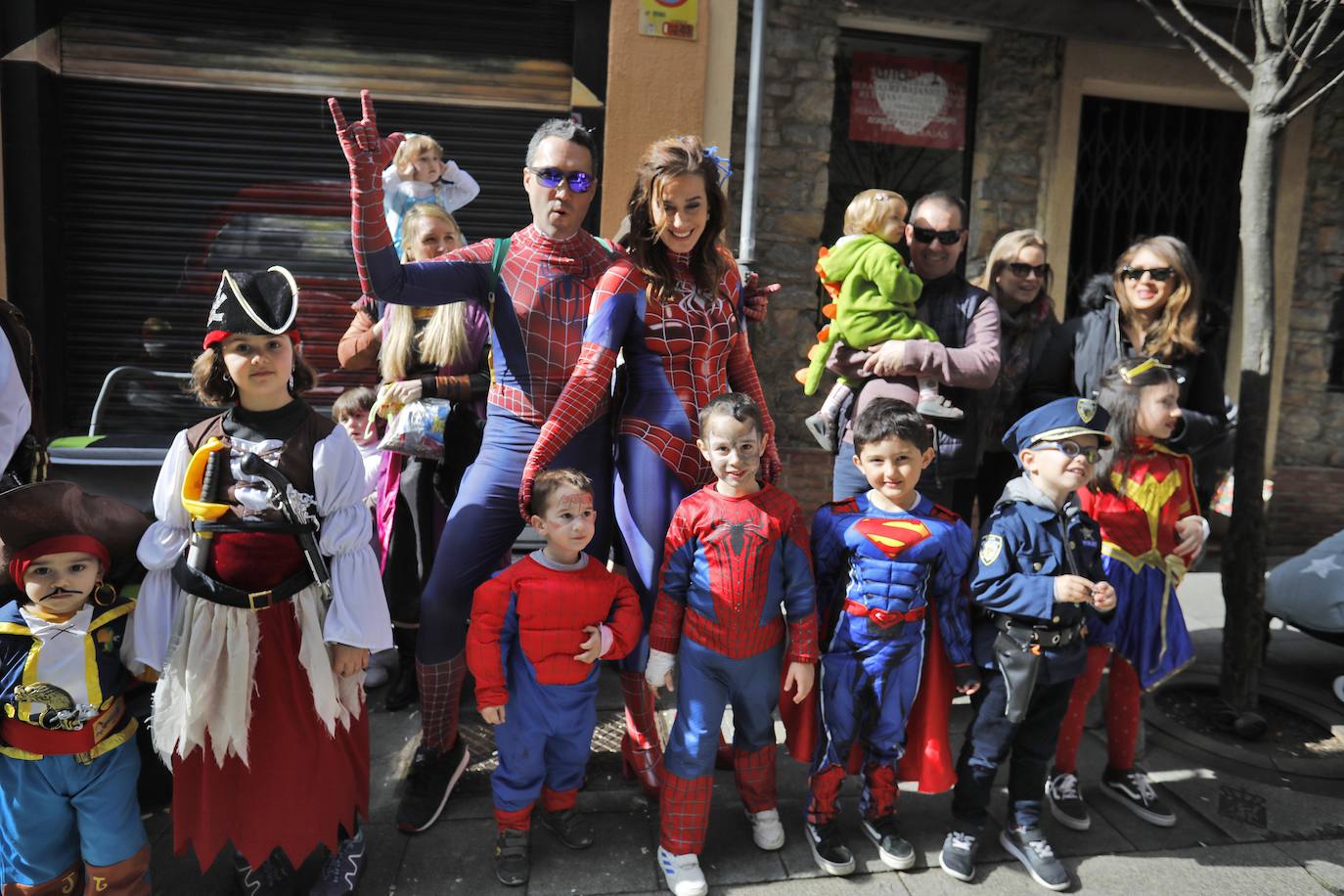 Fotos: ¿Estuviste en el desfile infantil del Antroxu en Gijón? ¡Búscate!