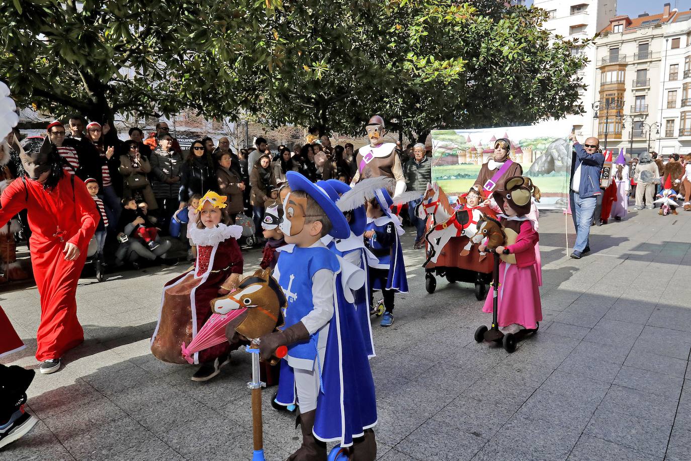 Fotos: ¿Estuviste en el desfile infantil del Antroxu en Gijón? ¡Búscate!