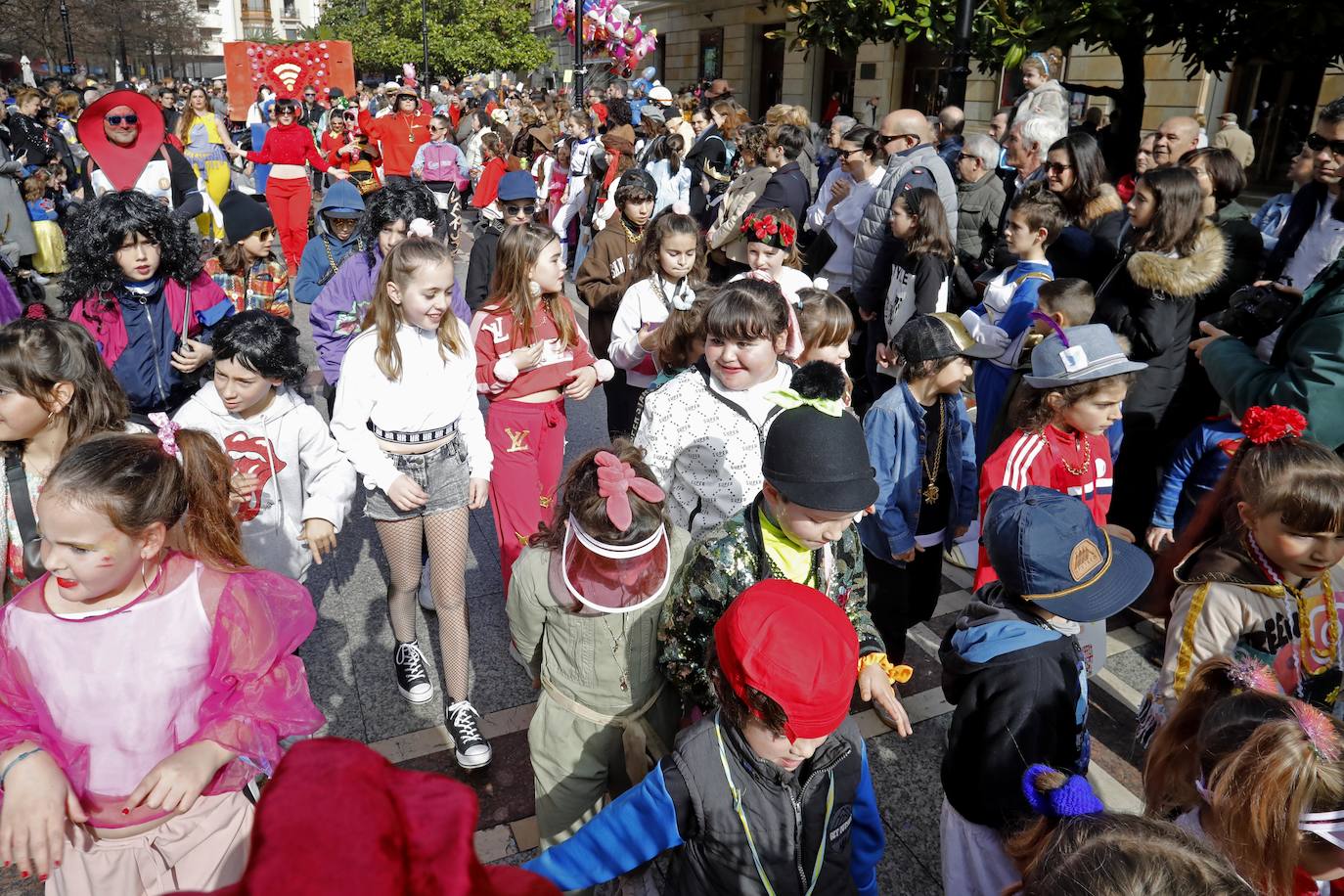 Fotos: ¿Estuviste en el desfile infantil del Antroxu en Gijón? ¡Búscate!