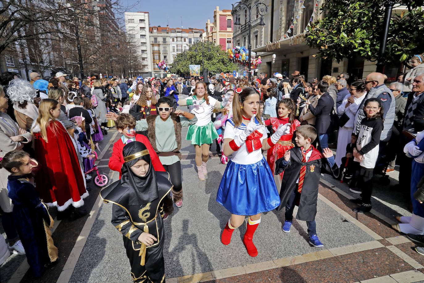 Fotos: ¿Estuviste en el desfile infantil del Antroxu en Gijón? ¡Búscate!