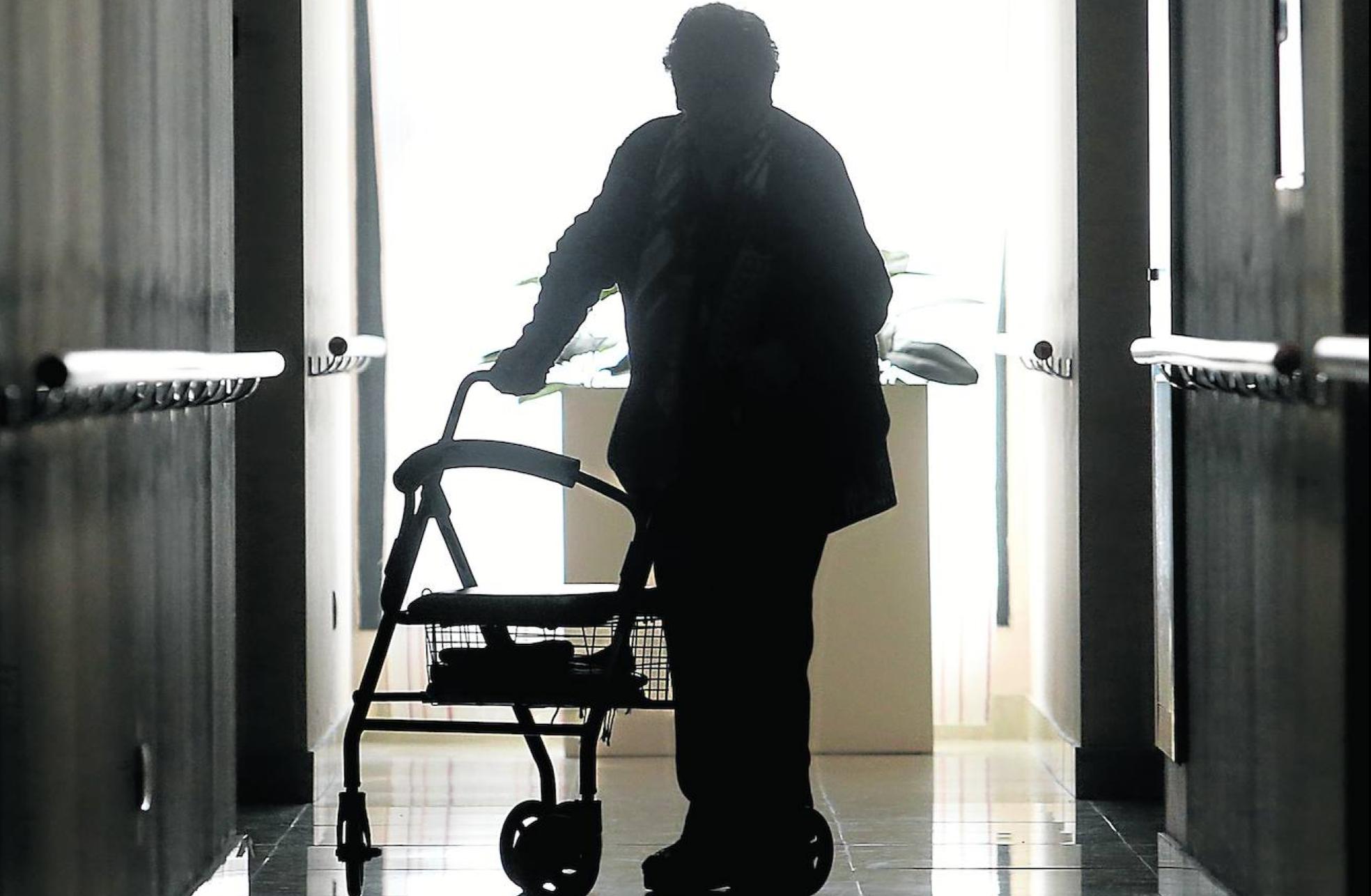 «No soporto la soledad»