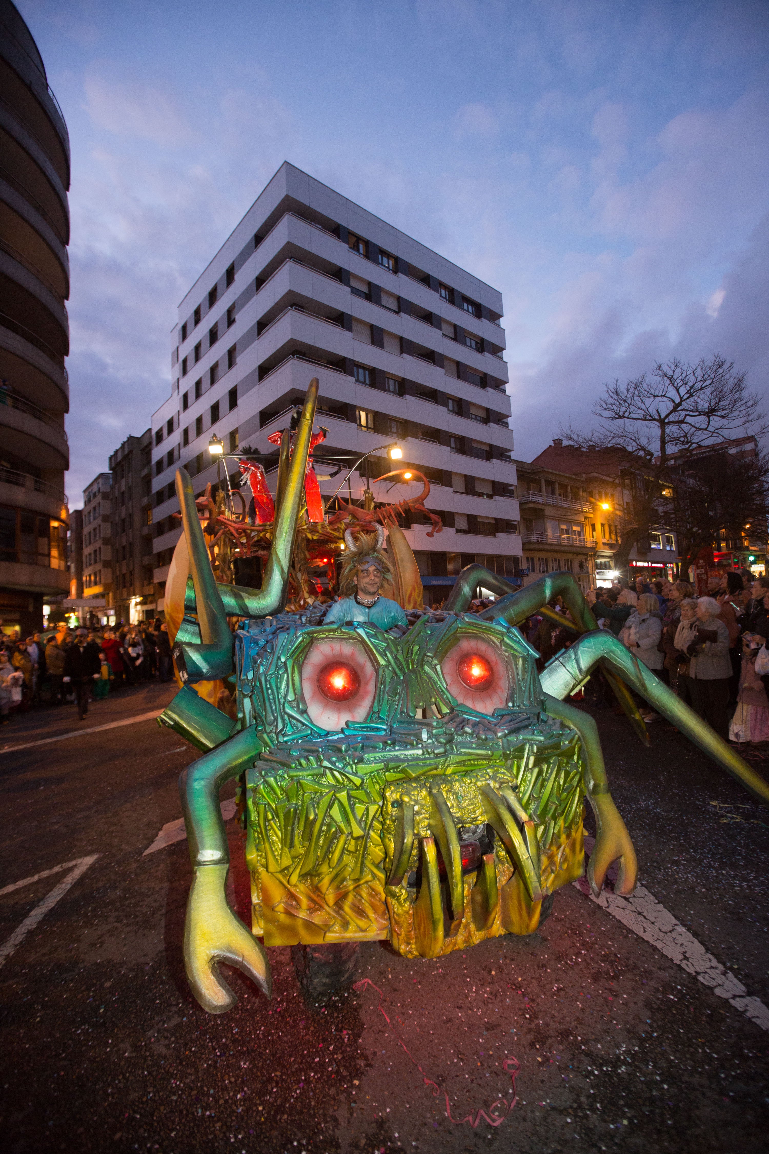 Fotos: Búscate en el Desfile de Antroxos