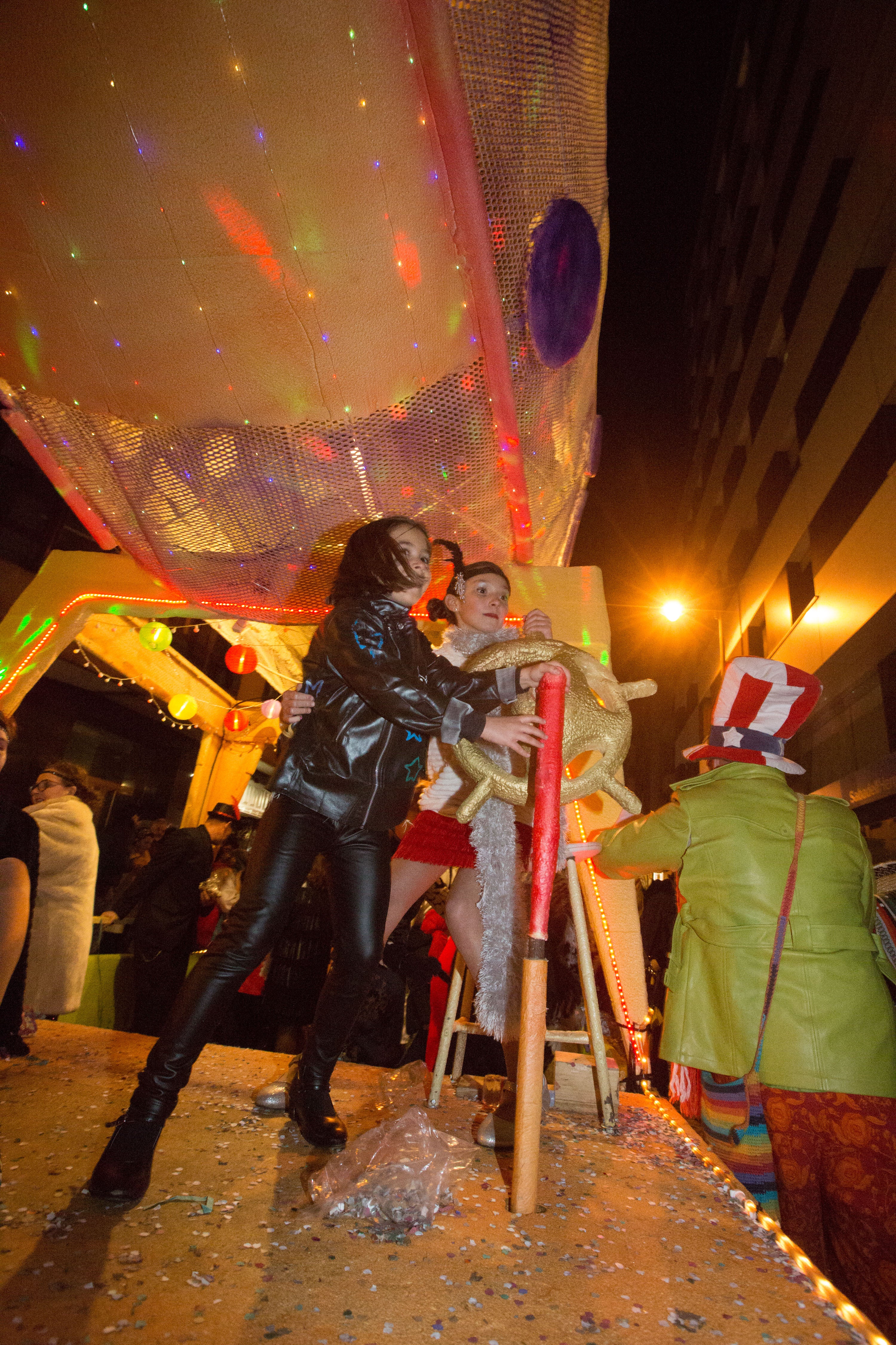 Fotos: Búscate en el Desfile de Antroxos