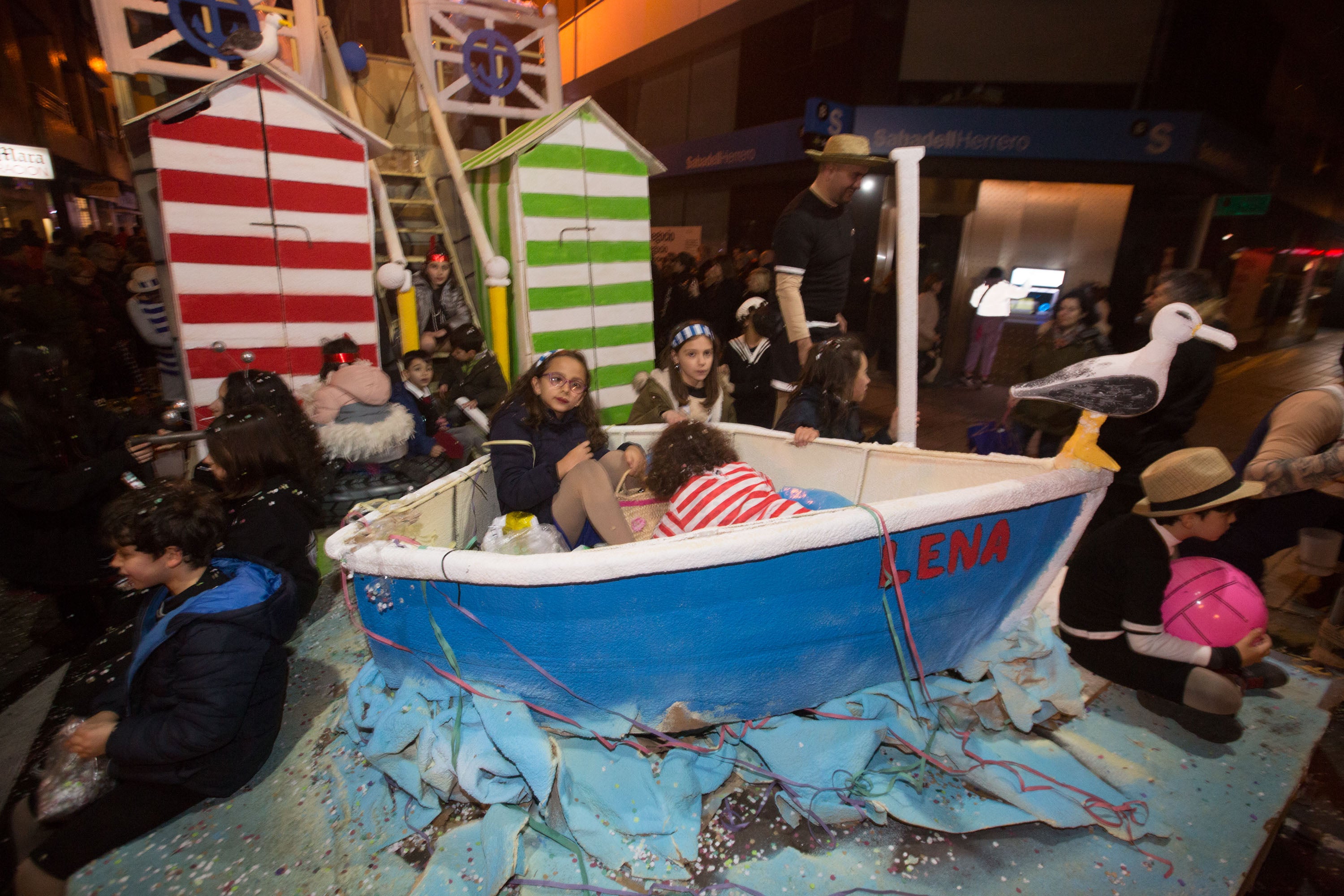 Fotos: Búscate en el Desfile de Antroxos