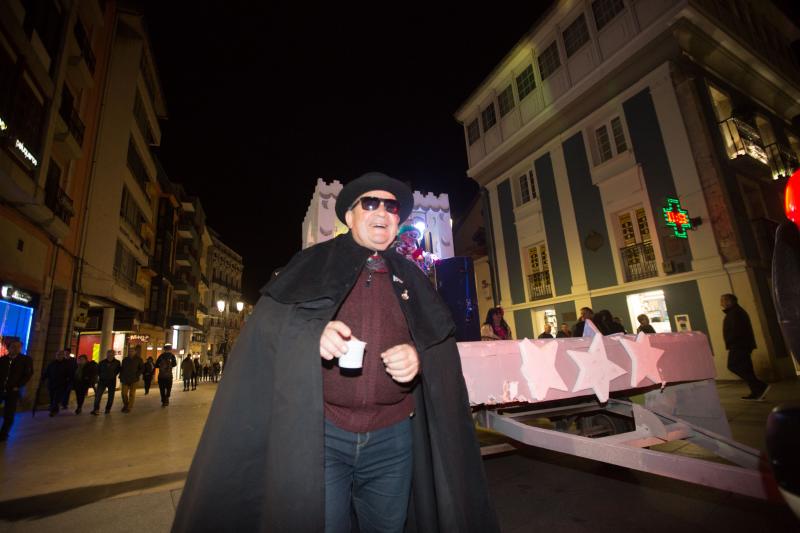 Fotos: El entroxu entierra a su sardina