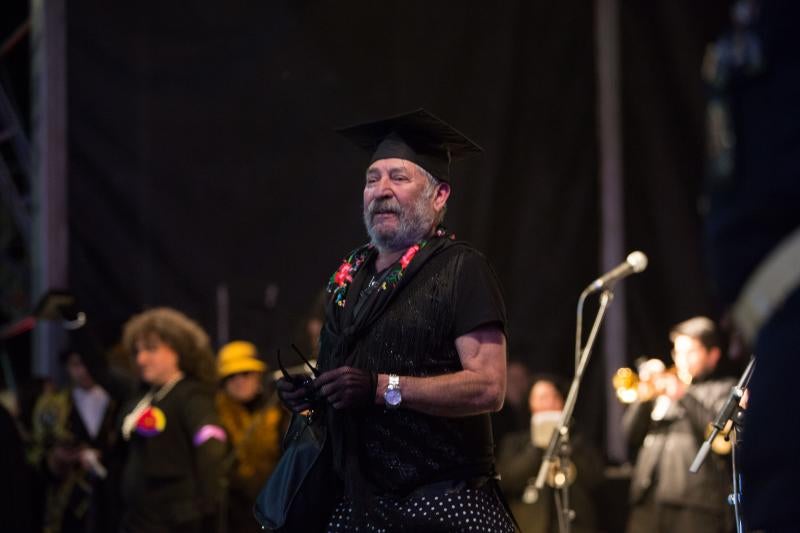 Fotos: El entroxu entierra a su sardina