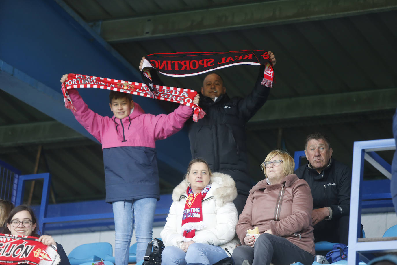 Fotos: ¿Estuviste en el Ponferradina – Sporting? ¡Búscate!
