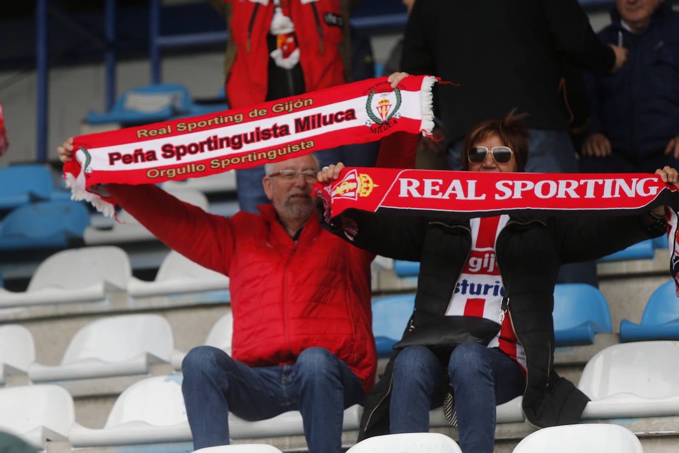 Fotos: ¿Estuviste en el Ponferradina – Sporting? ¡Búscate!