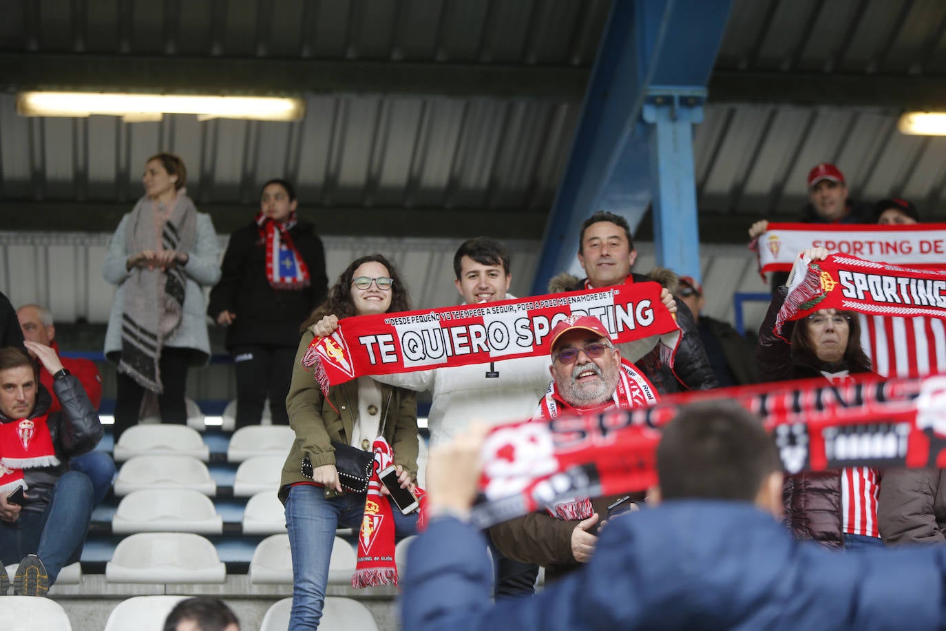 Fotos: ¿Estuviste en el Ponferradina – Sporting? ¡Búscate!
