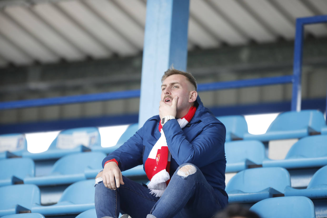 Fotos: ¿Estuviste en el Ponferradina – Sporting? ¡Búscate!