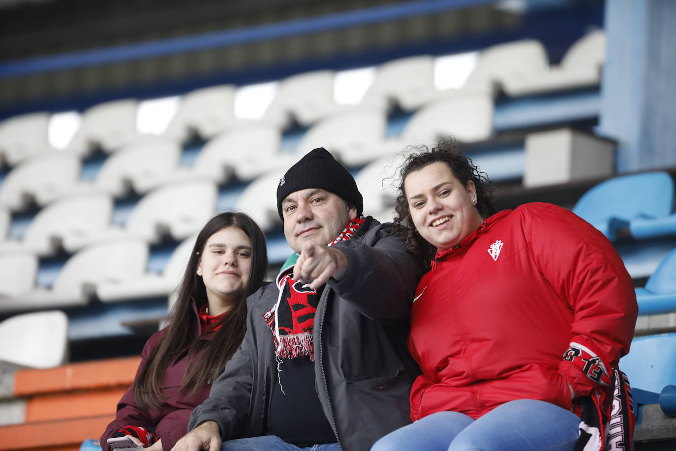 Fotos: ¿Estuviste en el Ponferradina – Sporting? ¡Búscate!