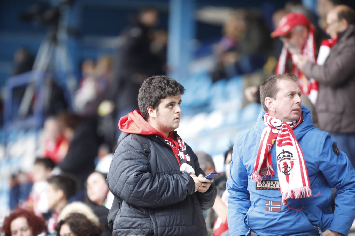 Fotos: ¿Estuviste en el Ponferradina – Sporting? ¡Búscate!