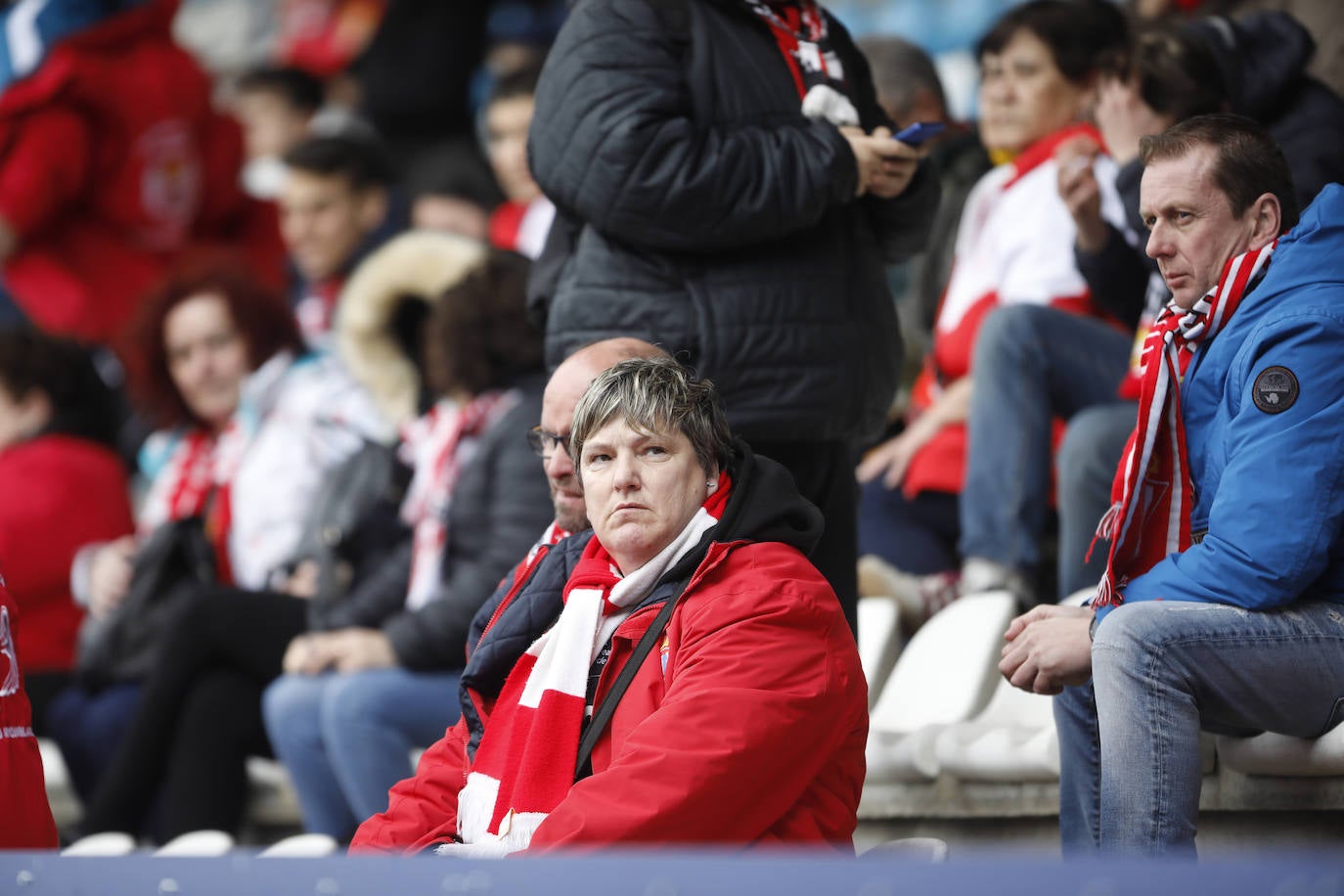 Fotos: ¿Estuviste en el Ponferradina – Sporting? ¡Búscate!