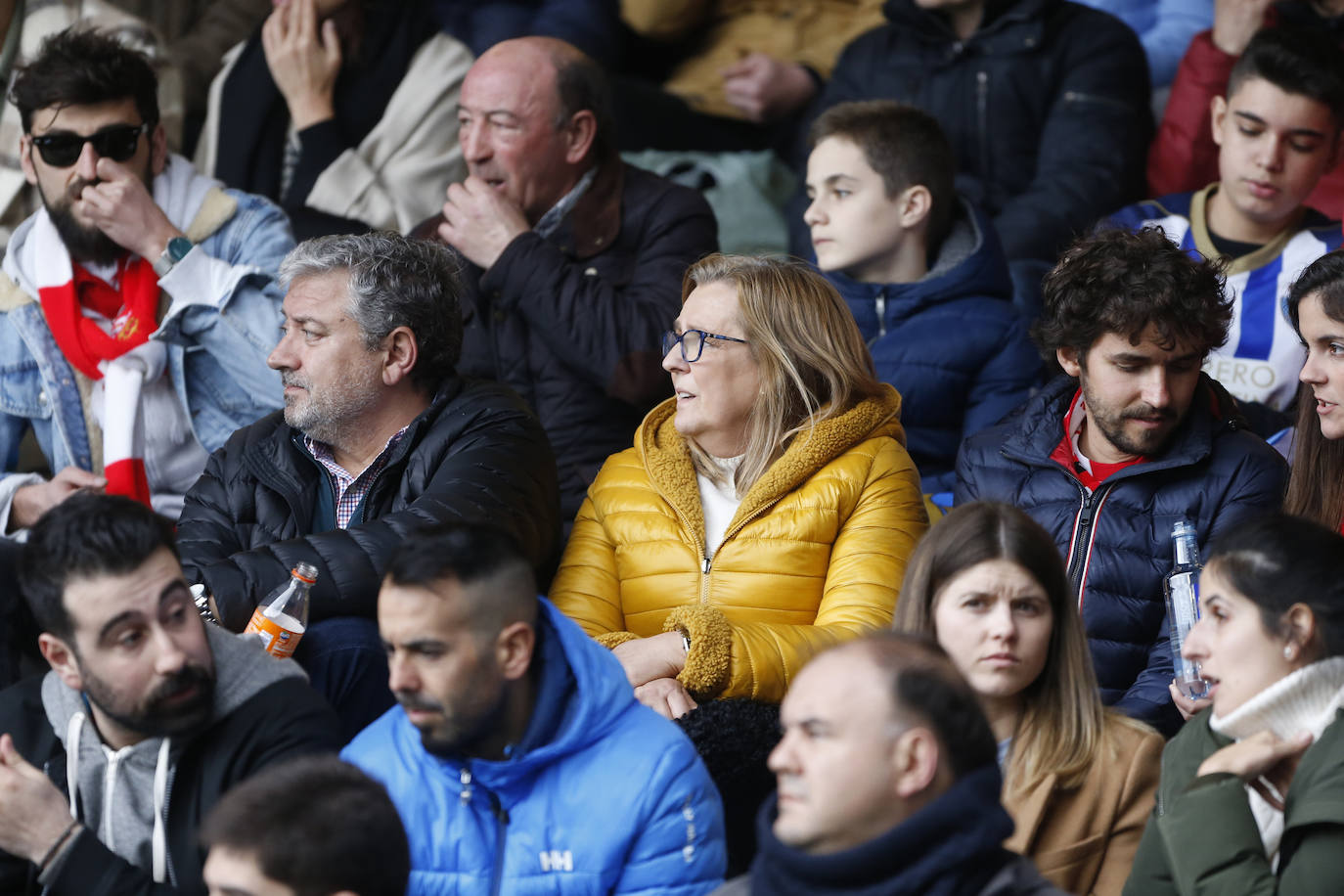 Fotos: ¿Estuviste en el Ponferradina – Sporting? ¡Búscate!