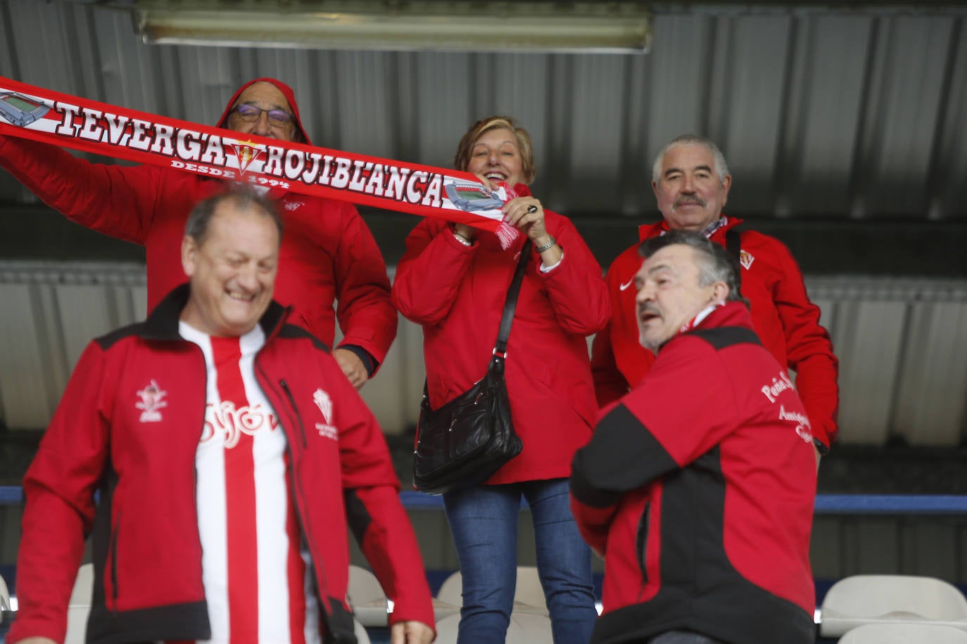 Fotos: ¿Estuviste en el Ponferradina – Sporting? ¡Búscate!