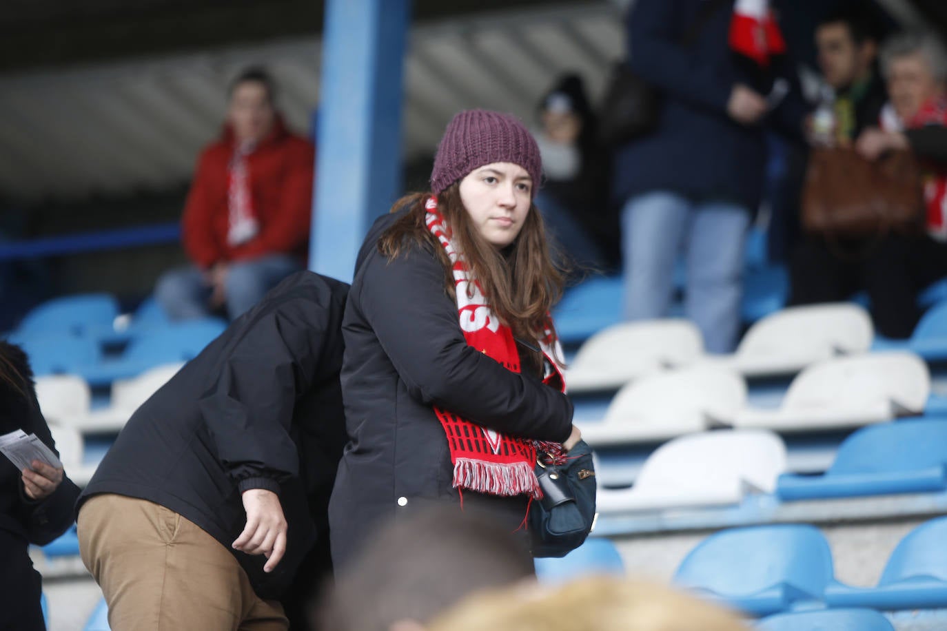 Fotos: ¿Estuviste en el Ponferradina – Sporting? ¡Búscate!