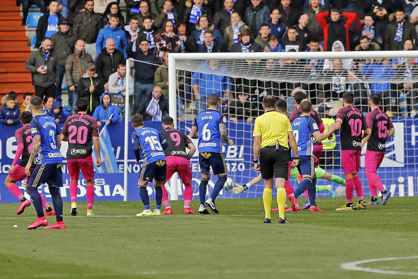 El conjunto rojiblanco cayó en El Toralín debido a un gol Kaxe en el minuto 17. 