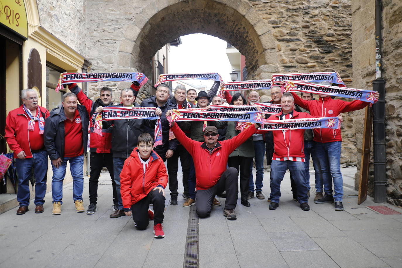 Se esperan unos 2.000 seguidores en las gradas de El Toralín para el importantísimo encuentro de esta tarde del Sporting