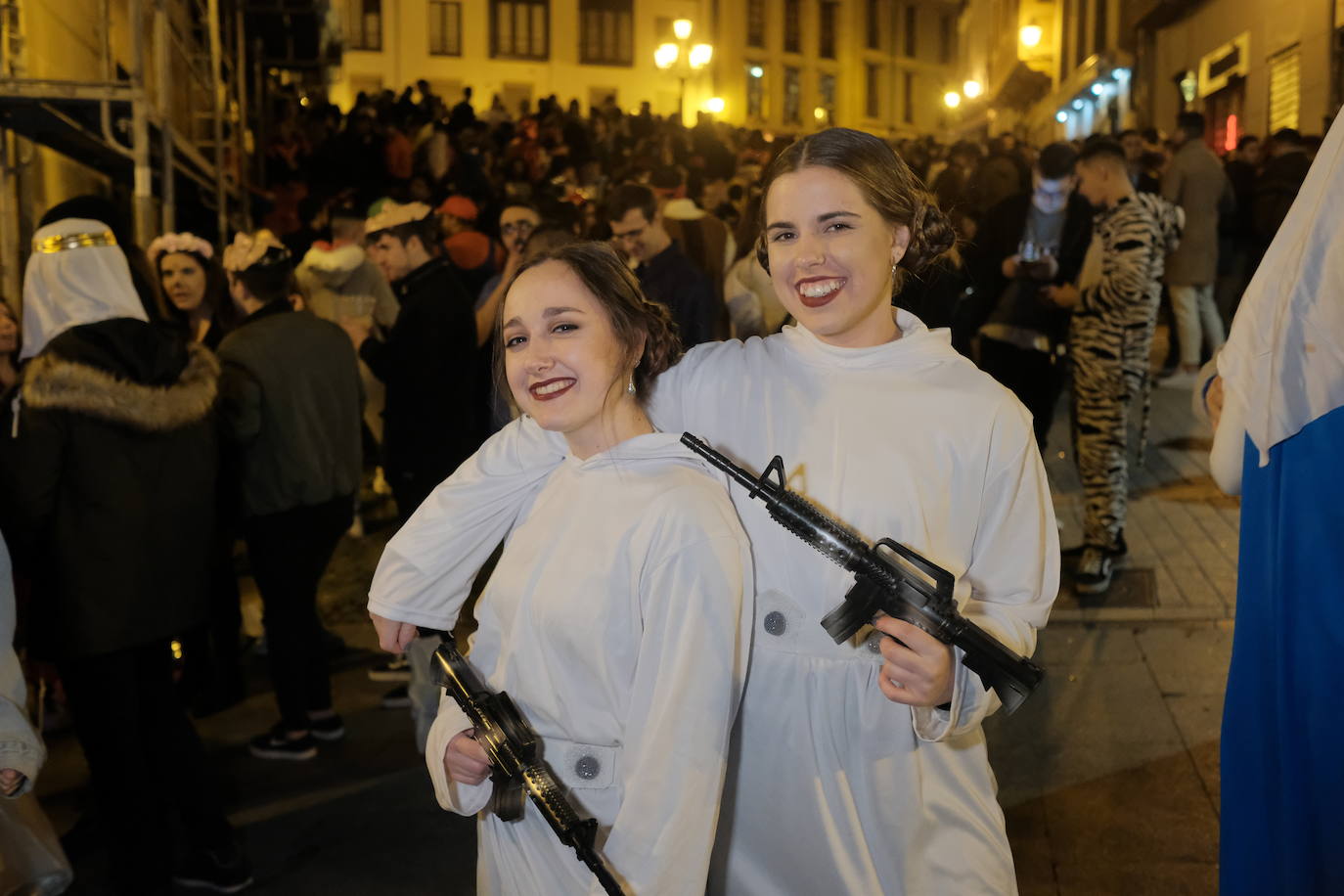 La capital del Principado disfrutó este fin de semana de las fiestas con la presencia de personajes dispares. 