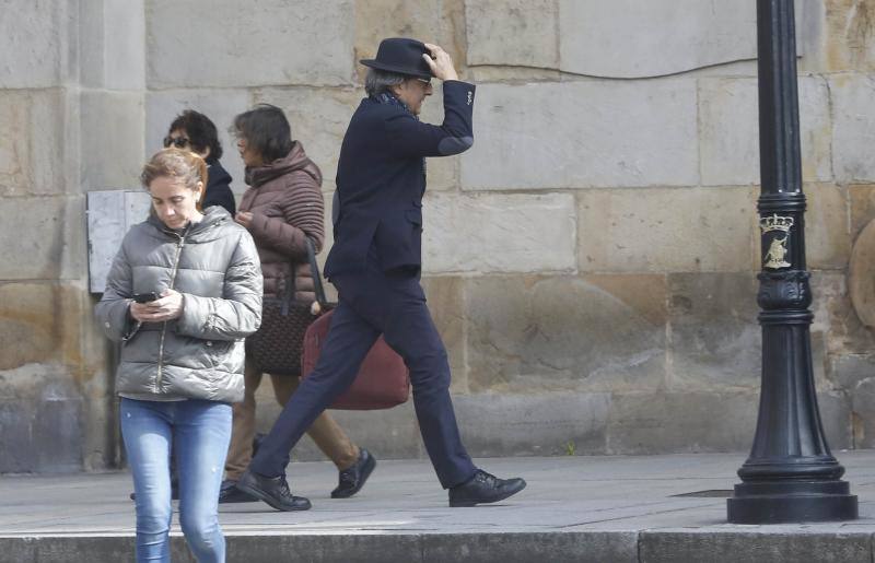 La costa oriental de Asturias está en alerta roja por fenómenos costeros en los últimos coletazos de 'Karine'