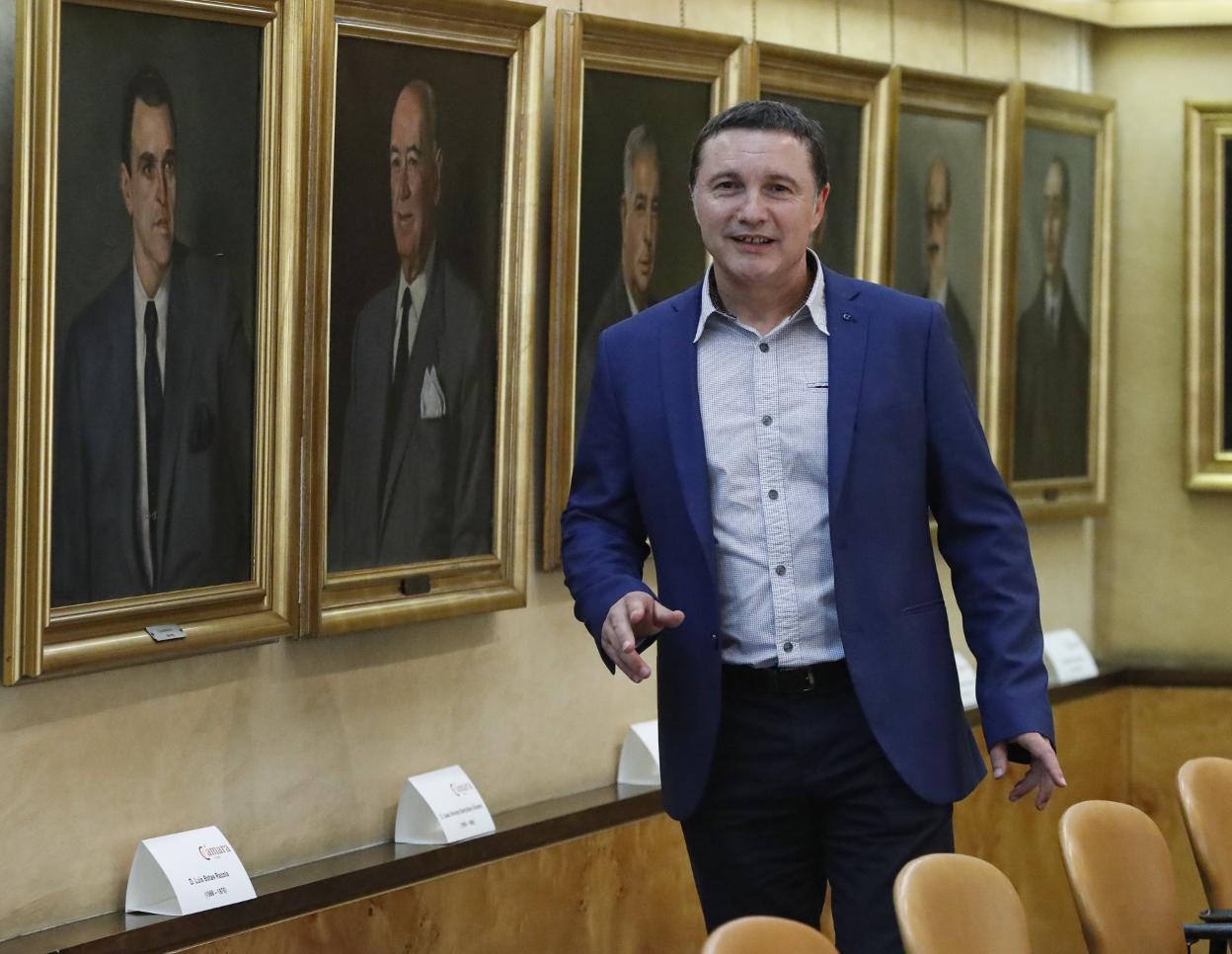 Clemente Martínez, en el salón de plenos de la Cámara. 