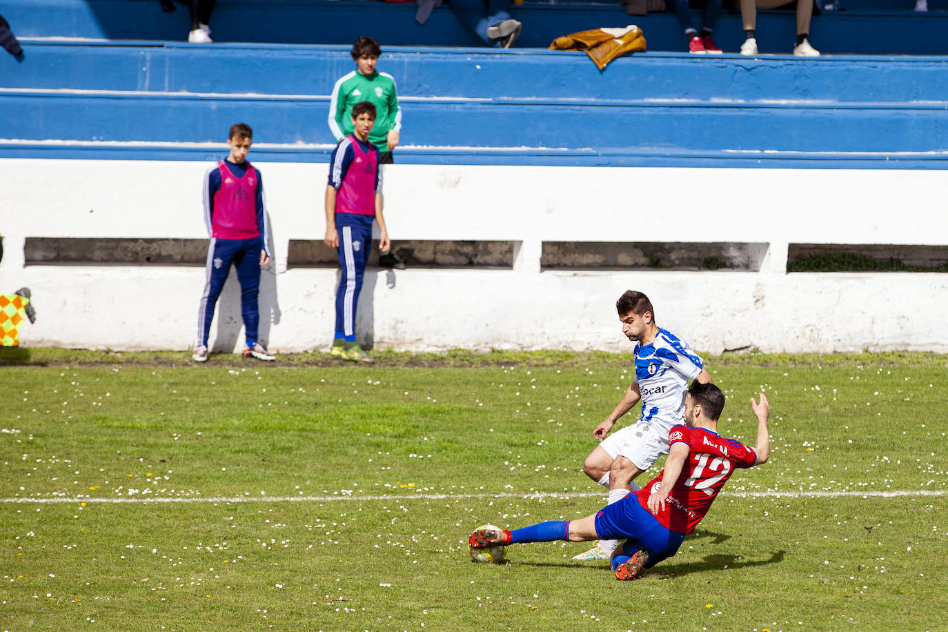 Natalio de penalti y Castaño de falta firman un triunfo vital