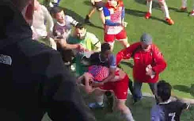 Suspendido un partido de Primera Regional en Oviedo por una pelea entre los jugadores