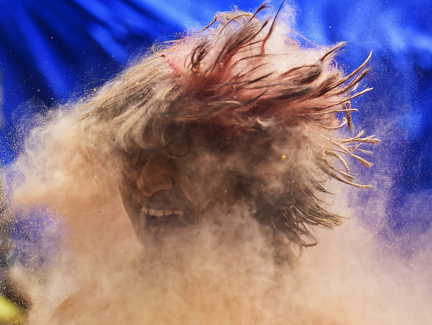 La ciudad india cumplió con el tradicional festival de color que se celebra cada primavera. Esta cita, también muy popular en Nepal, es conocida igualmente como la fiesta del amor o de los colores y, aunque se trata de una fiesta muy antigua en la cultura india, se ha extendido por otros puntos de Europa y América. 