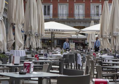 Imagen secundaria 1 - El eje comercial de Madrid pierde el 80% de sus ventas por el coronavirus