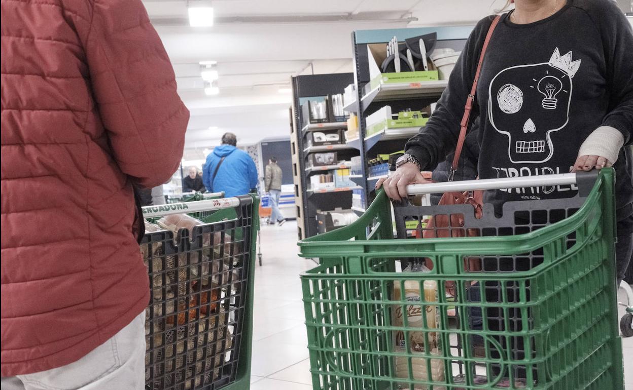 Industria y distribución garantizan el abastecimiento de productos en tiendas y supermercados