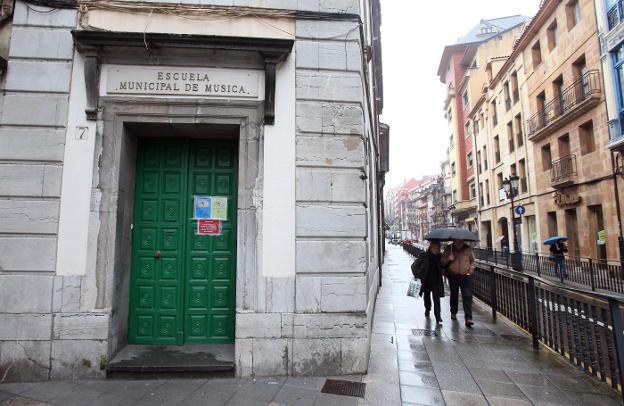 Oviedo limita las bodas civiles a doce personas