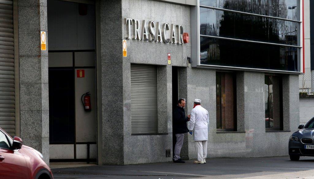 Los trabajadores comienzan una jornada laboral con estado de Alarma en vigor