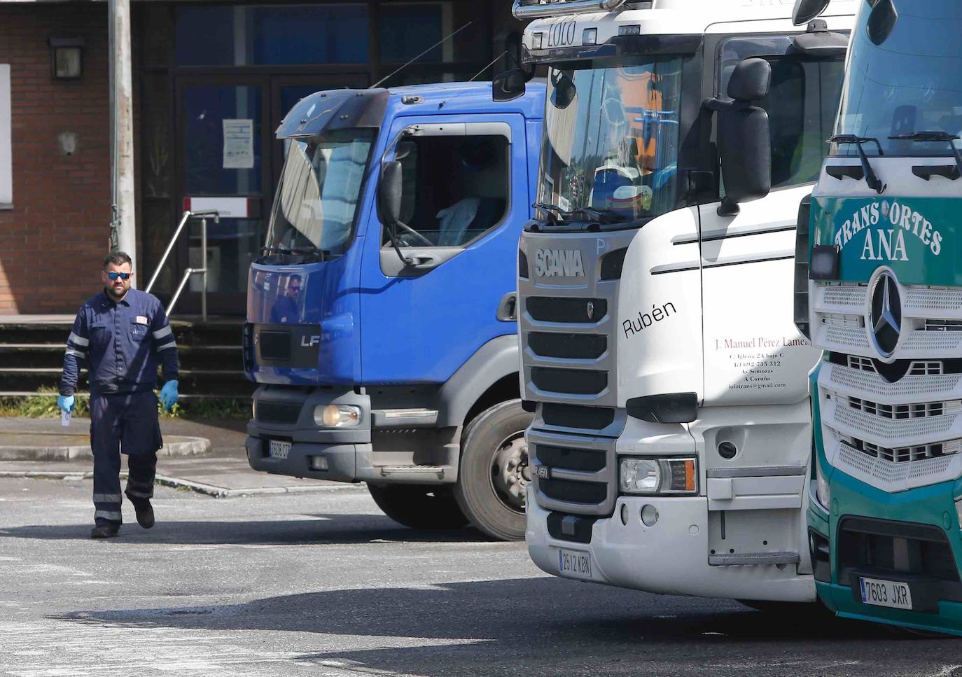 Los trabajadores comienzan una jornada laboral con estado de Alarma en vigor