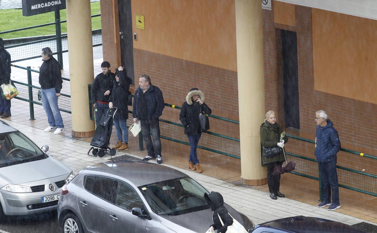 Control de aforo y restricción de horarios de los supermercados asturianos