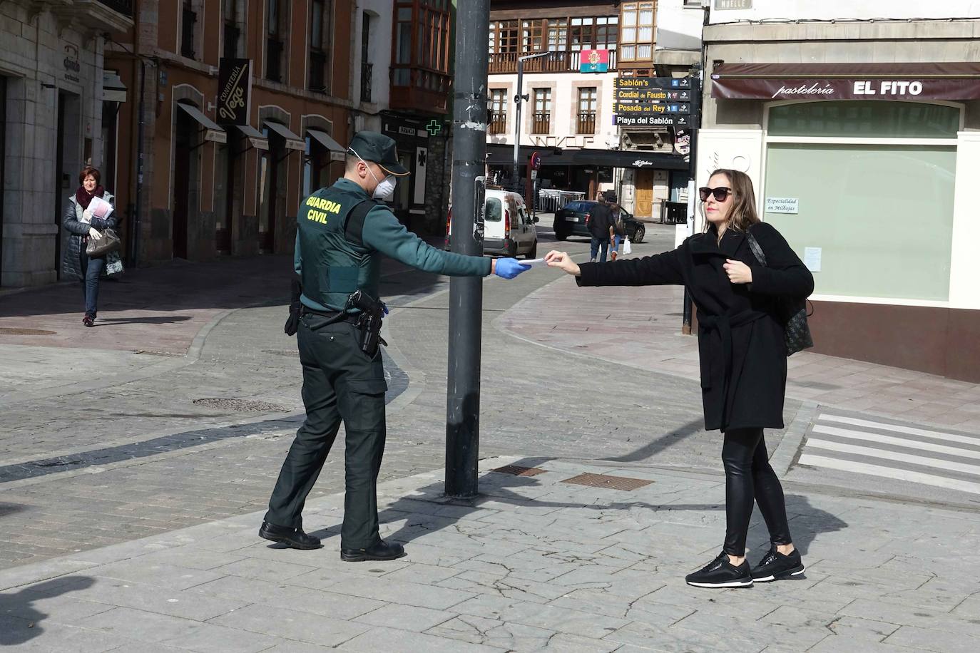 Apenas ciudadanos es la tónica general en las calles y carreteras asturianas