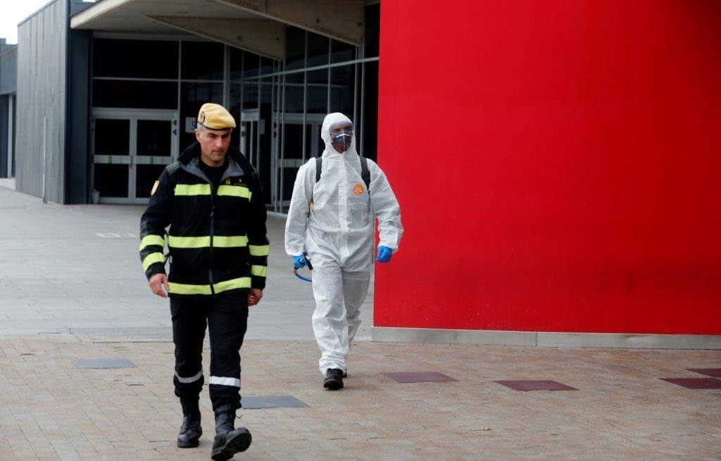 Los integrantes de la UME tendrán como una de las labores fundamentales la limpieza de edificios y zonas de uso público como estasciones de tren o autobús