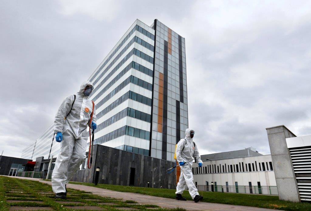 Los integrantes de la UME tendrán como una de las labores fundamentales la limpieza de edificios y zonas de uso público como estasciones de tren o autobús