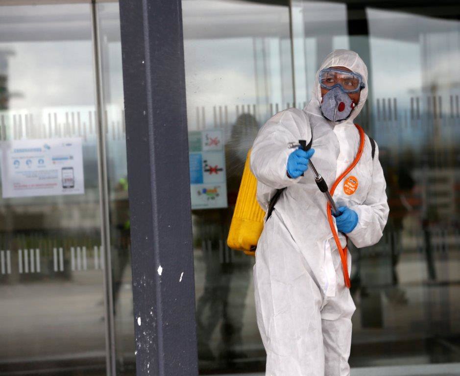 Los integrantes de la UME tendrán como una de las labores fundamentales la limpieza de edificios y zonas de uso público como estasciones de tren o autobús