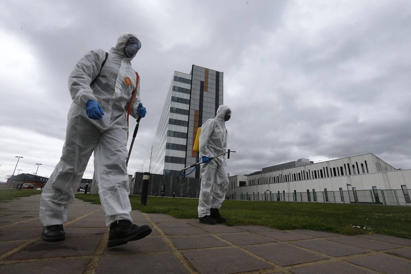 Los integrantes de la UME tendrán como una de las labores fundamentales la limpieza de edificios y zonas de uso público como estasciones de tren o autobús