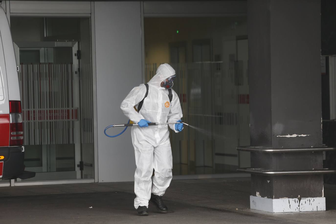 Los integrantes de la UME tendrán como una de las labores fundamentales la limpieza de edificios y zonas de uso público como estasciones de tren o autobús