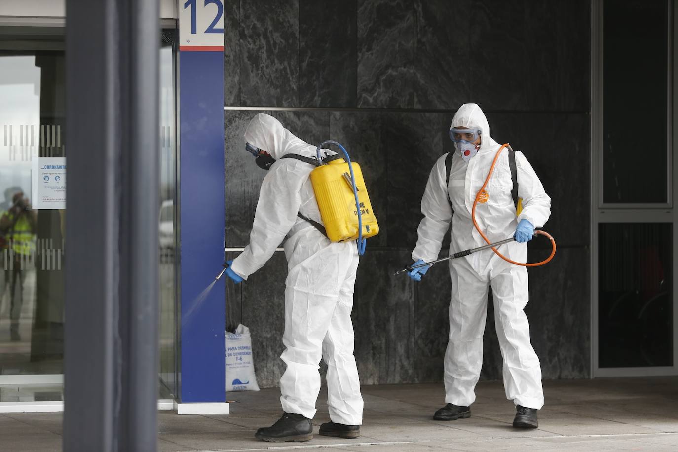 Los integrantes de la UME tendrán como una de las labores fundamentales la limpieza de edificios y zonas de uso público como estasciones de tren o autobús