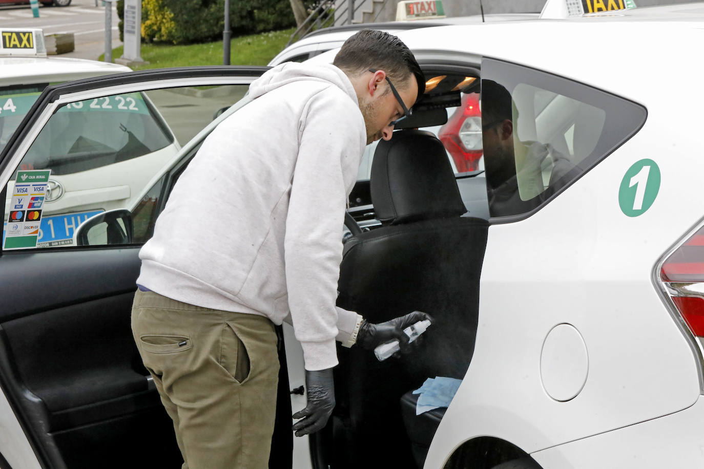 Los asturianos siguen viviendo bajo las restricciones que impone el Estado de Alarma por el coronavirus 