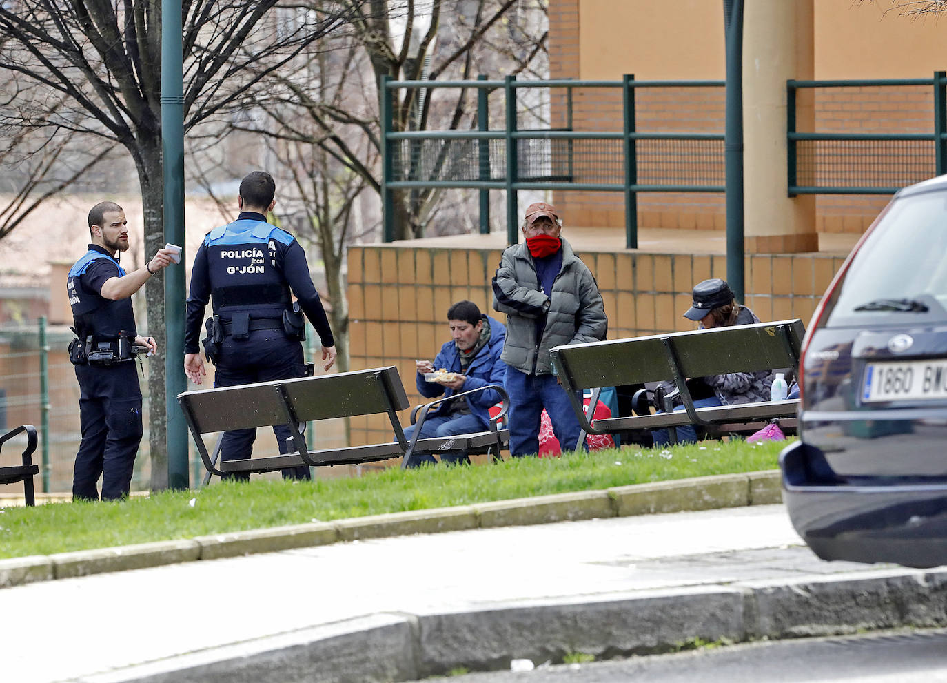 Los asturianos siguen viviendo bajo las restricciones que impone el Estado de Alarma por el coronavirus 